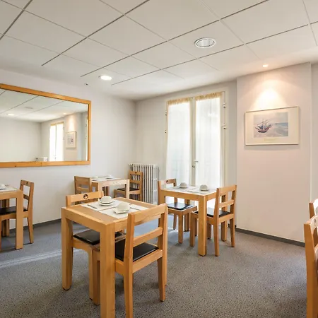 Otel Logis Restaurant Le Cygne 2*