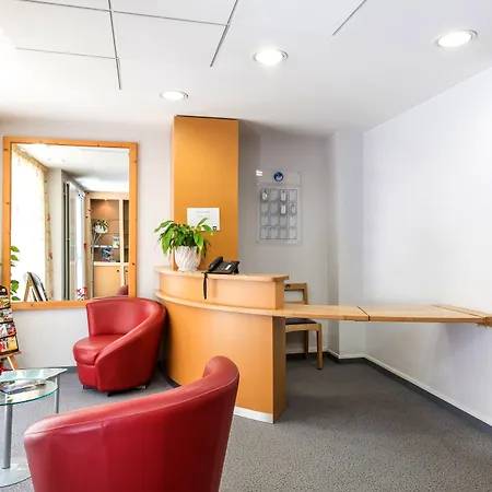 Otel Logis Restaurant Le Cygne 2*