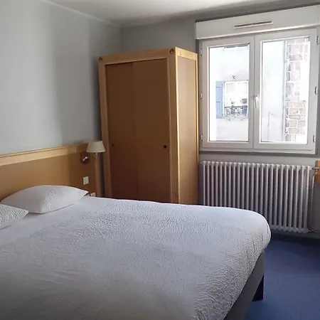 Отель Logis Le Cygne