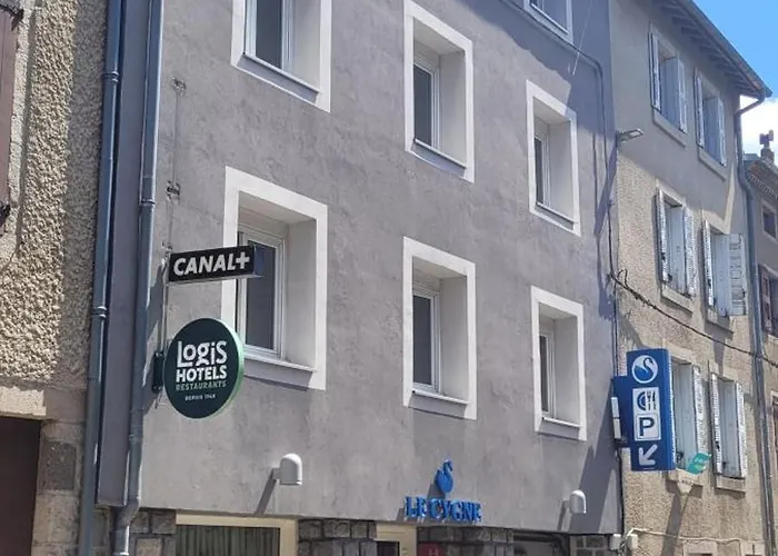 Otel Logis Restaurant Le Cygne Yssingeaux