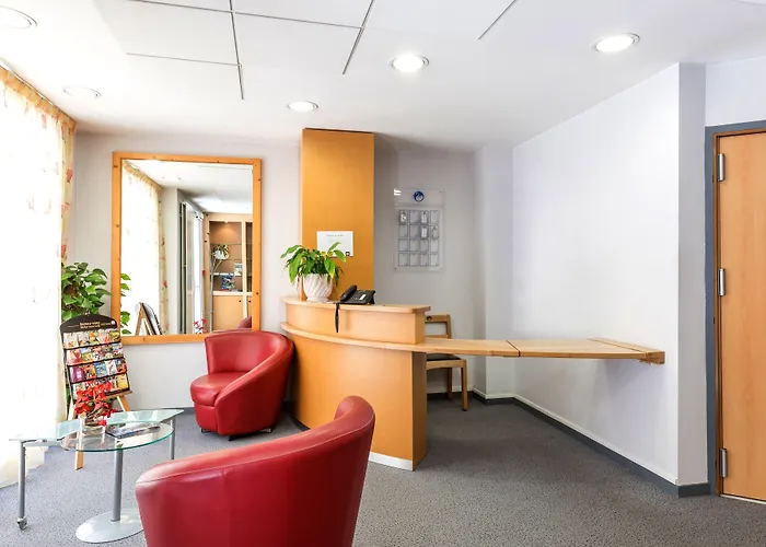 Otel Logis Restaurant Le Cygne 2*