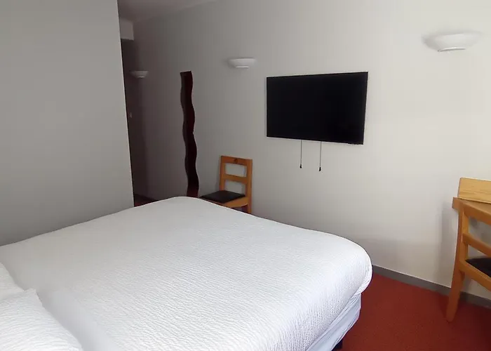 Logis Restaurant Le Cygne Otel